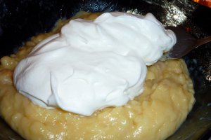 Prajitura cu piscoturi si doua creme de ciocolata