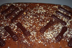 Prajitura cu piscoturi si doua creme de ciocolata