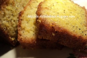 Lemon drizzle cake