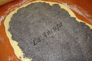 Spirala cu prune si mac