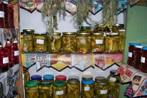 Castraveti murati, crocanti si deliciosi