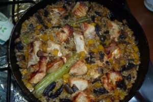 Carne de porc la cuptor cu orez si masline