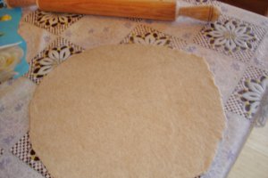 Pizza cu blat din faina integrala