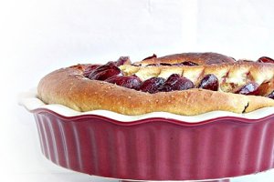 Placinta cu prune si scortisoara