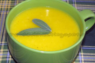Supa-crema de cartofi cu sofran