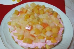 Tort cu punch, vanilie si coktail de fructe