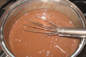 Prajitura cu foi si crema de ciocolata