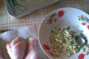 Friptura de pui cu unt aromat