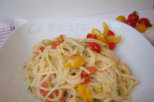 Spaghete cu rosii coapte