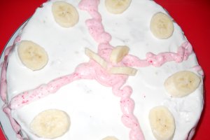 Tort cu crema de banane