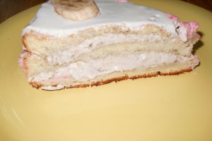 Tort cu crema de banane
