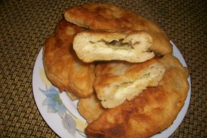 Placinte cu branza sarata