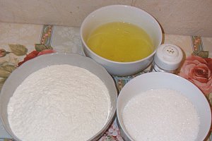 Prăjitură cu foi şi cremă de vanilie