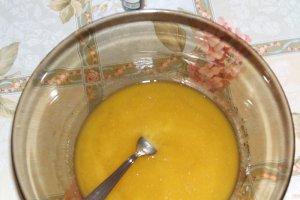 Prăjitură cu foi şi cremă de vanilie