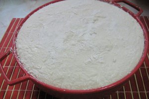 Langosi cu branza si smantana