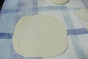 Langosi cu branza si smantana