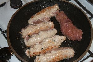 Rulouri de carne cu legume la cuptor