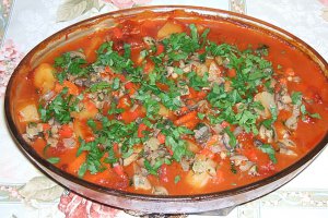 Rulouri de carne cu legume la cuptor