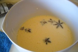Creme brulee cu anason stelat
