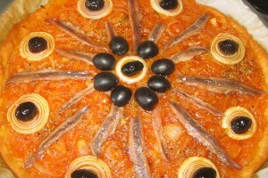 Pisaladiere (tarta cu ceapa si ansoa)