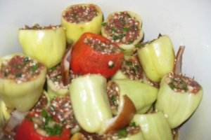 Ardei umpluti cu carne de vita