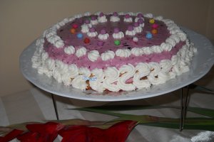 Tort cu mascarpone si fructe de padure