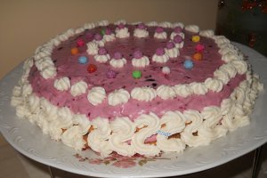 Tort cu mascarpone si fructe de padure