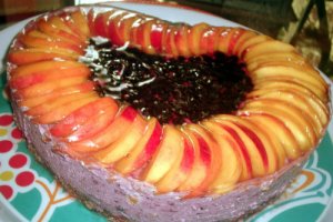 Cheesecake cu afine si nectarine