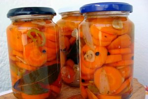 Zanahorias en escabeche sau morcovi murati si picanti a la Mexico