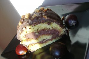 Ruladă cu cremă de castane