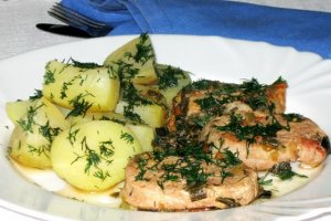Muschiulet de porc cu ceapa caramelizata