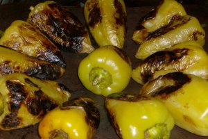 Salata de ardei copti cu usturoi