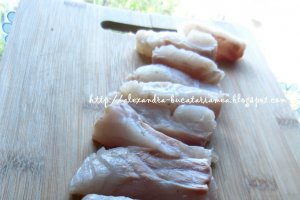 Fish fingers cu wedges