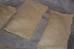 Portofele cu sunca si mozzarella