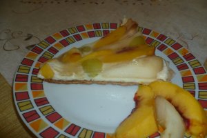 Tarta cu fructe si ricotta