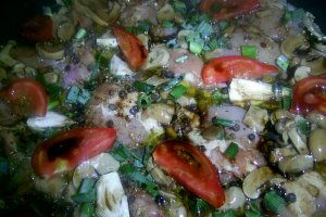 Pulpe de pui mediteraneene cu ciuperci