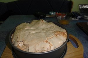 Tort Baiser cu prune