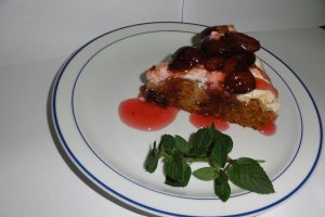 Tort Baiser cu prune