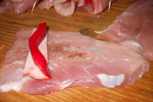 Rulouri de porc cu conopida si rosii cherry la cuptor