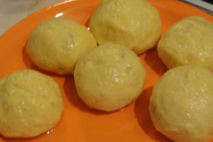 Gomboti cu prune
