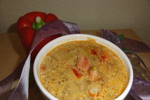 Ciorbita cu legume , carne de porc si smantana