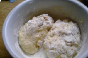 Tocanita de porc cu paine fiarta(Schweine-Geschnetzeltes mit Mehlknödel)