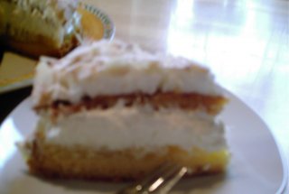 Tort cu mere si frisca(Apfel Torte mit Baiserhaube)