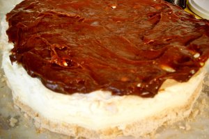 Pavlova cu budinca si fructe