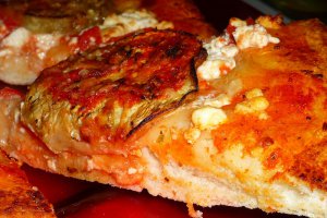 Pizza mediteraneana cu vinete