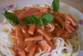 Spaghete cu sunca si ciuperci