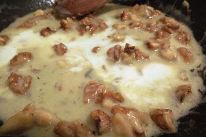 Tagliatelle cu nuci si gorgonzola