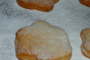 Mini- tarte cu lamaie