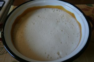Crema de zahar ars decorata cu kiwi
