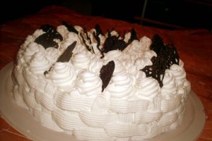 Tort de mere cu crema caramel
